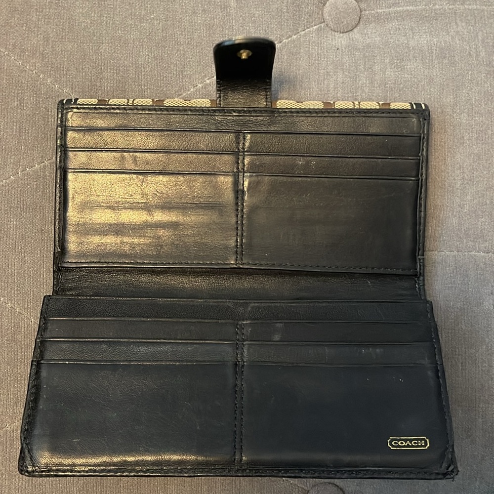 Coach Wallet - Picture 3 of 3
